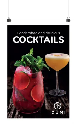 Plakat fra Izumi med to cocktails &ndash; en r&oslash;d b&aelig;rcocktail med lime og mynte samt en passionsfrugt-cocktail &ndash; p&aring; m&oslash;rk baggrund.