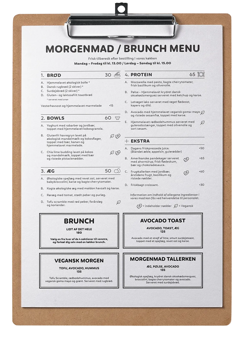 Social Brew brunchmenu på clipboard med håndlavet layout og tydelig typografi designet af Comugraph.